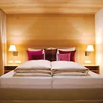 Alpenfluh Vendégház 4*