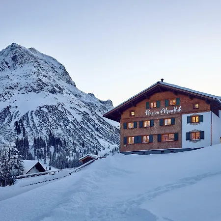 Pensión Alpenfluh Lech am Arlberg