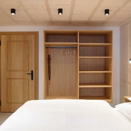 Alpenfluh Guest house