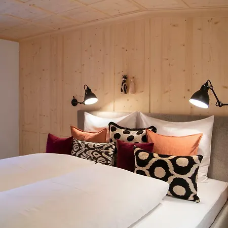 Alpenfluh Guest house *