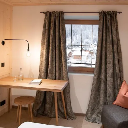 Alpenfluh Guest house